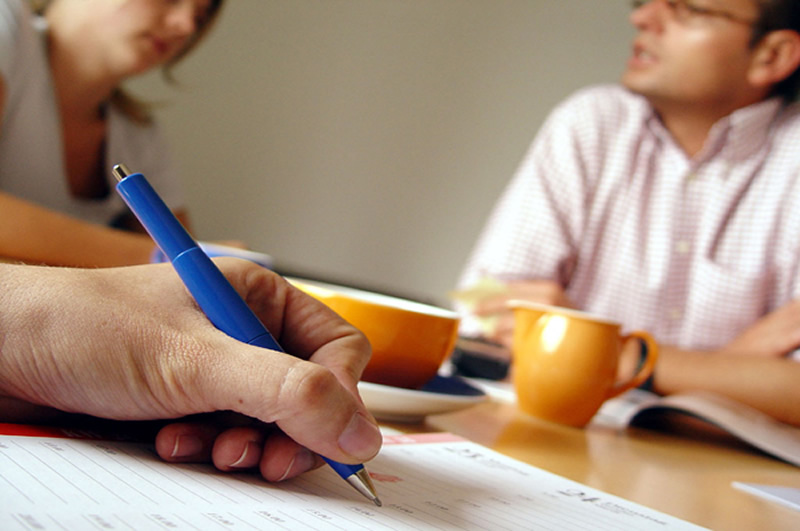 SERVICIOS PROFESIONALES DE TRADUCCION E INTERPRETACION